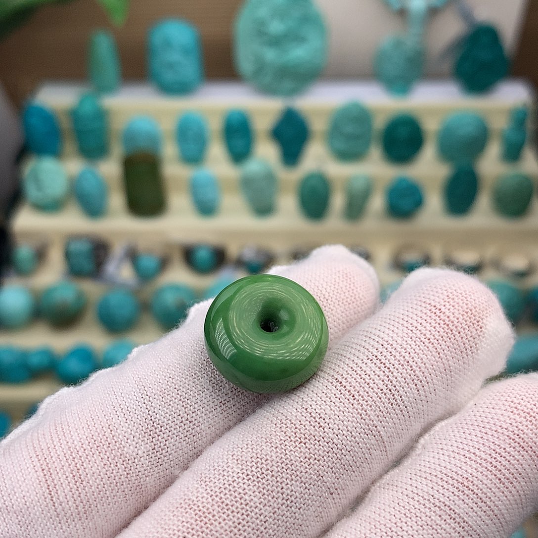 绿松石未镶嵌珠宝奇石6.3