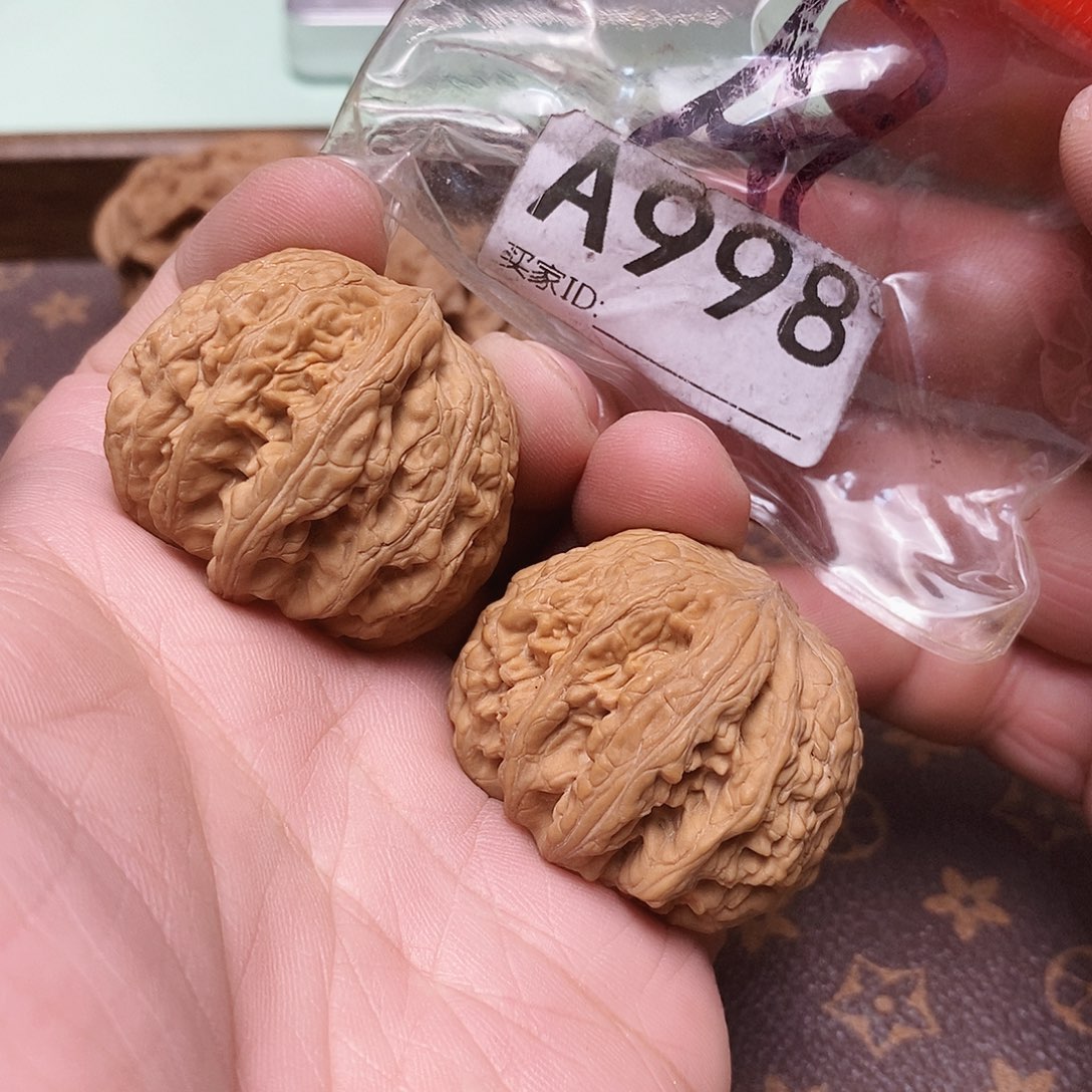 把件文玩核桃风铃37免尺。   