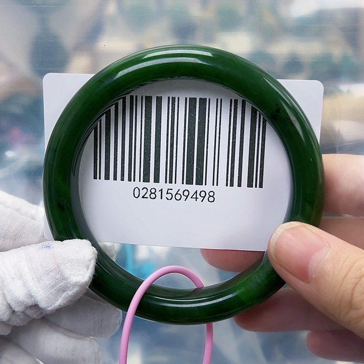 和田玉未镶嵌手镯微瑕60