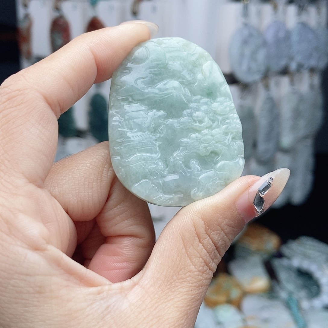 翡翠颈饰未镶嵌翡翠