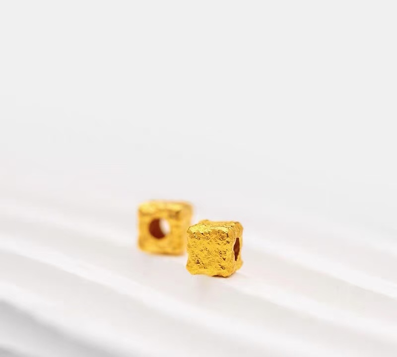 18k金锤纹方糖隔珠转运珠手链串珠金珠散珠配饰