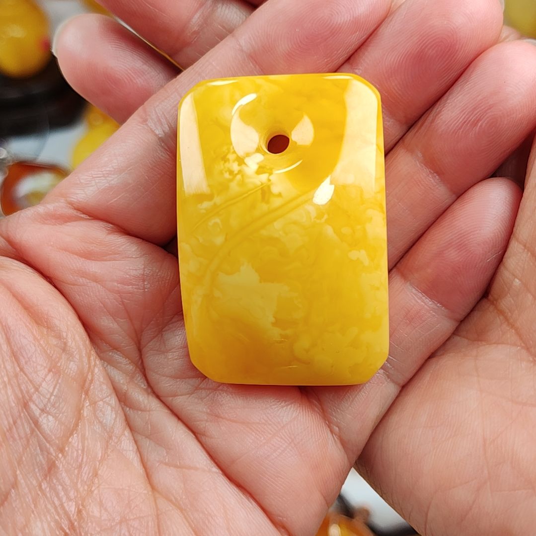 蜜蜡吊坠(赠链)未镶嵌