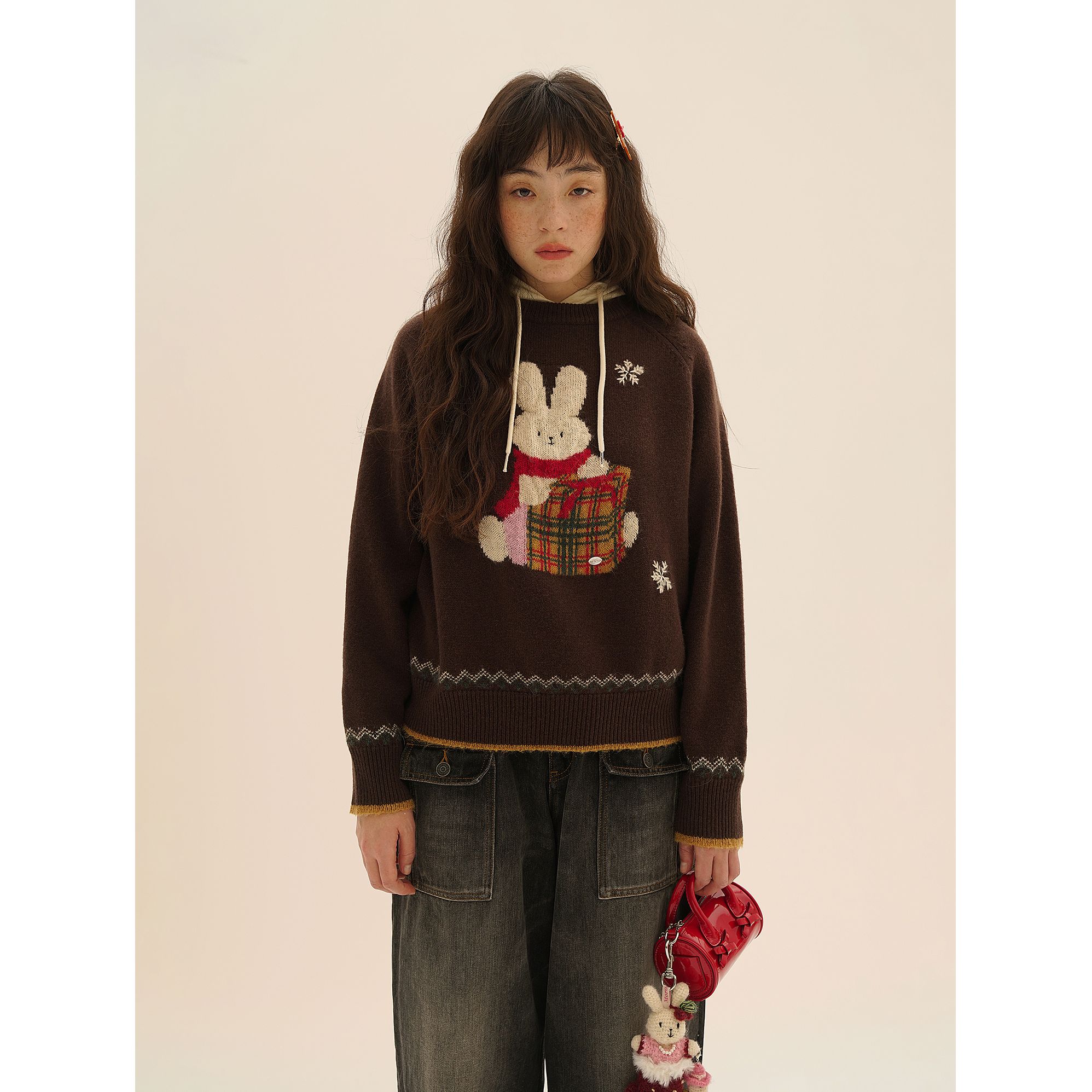 Moromoro 萌萌手缝雪花兔子系列圆领罗纹针织毛衣（咖色）