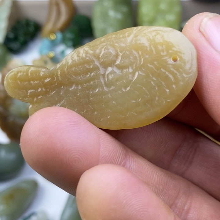 和田玉（糖玉）未镶嵌颈饰