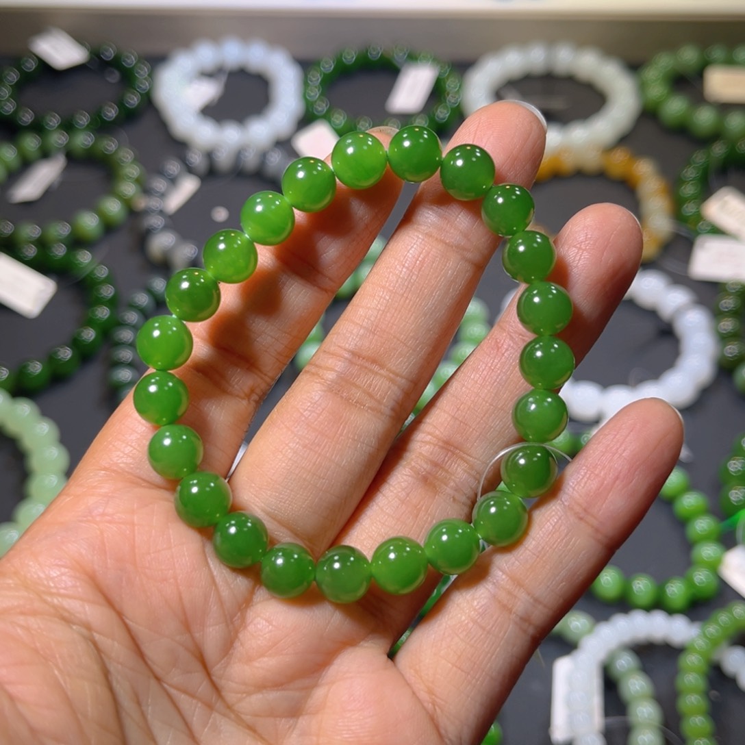 ****浅和田玉未镶嵌手链