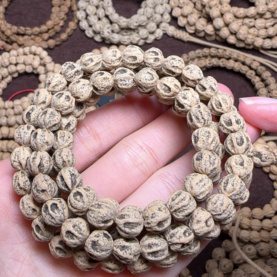 柏香籽/百香籽手串阿**i