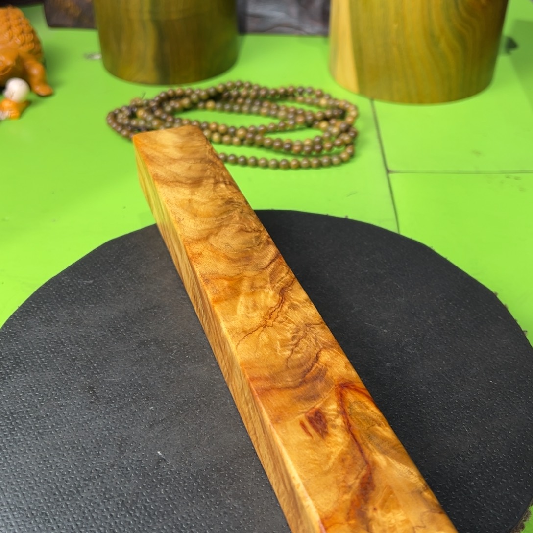 德***贸大果紫檀（缅甸花梨）