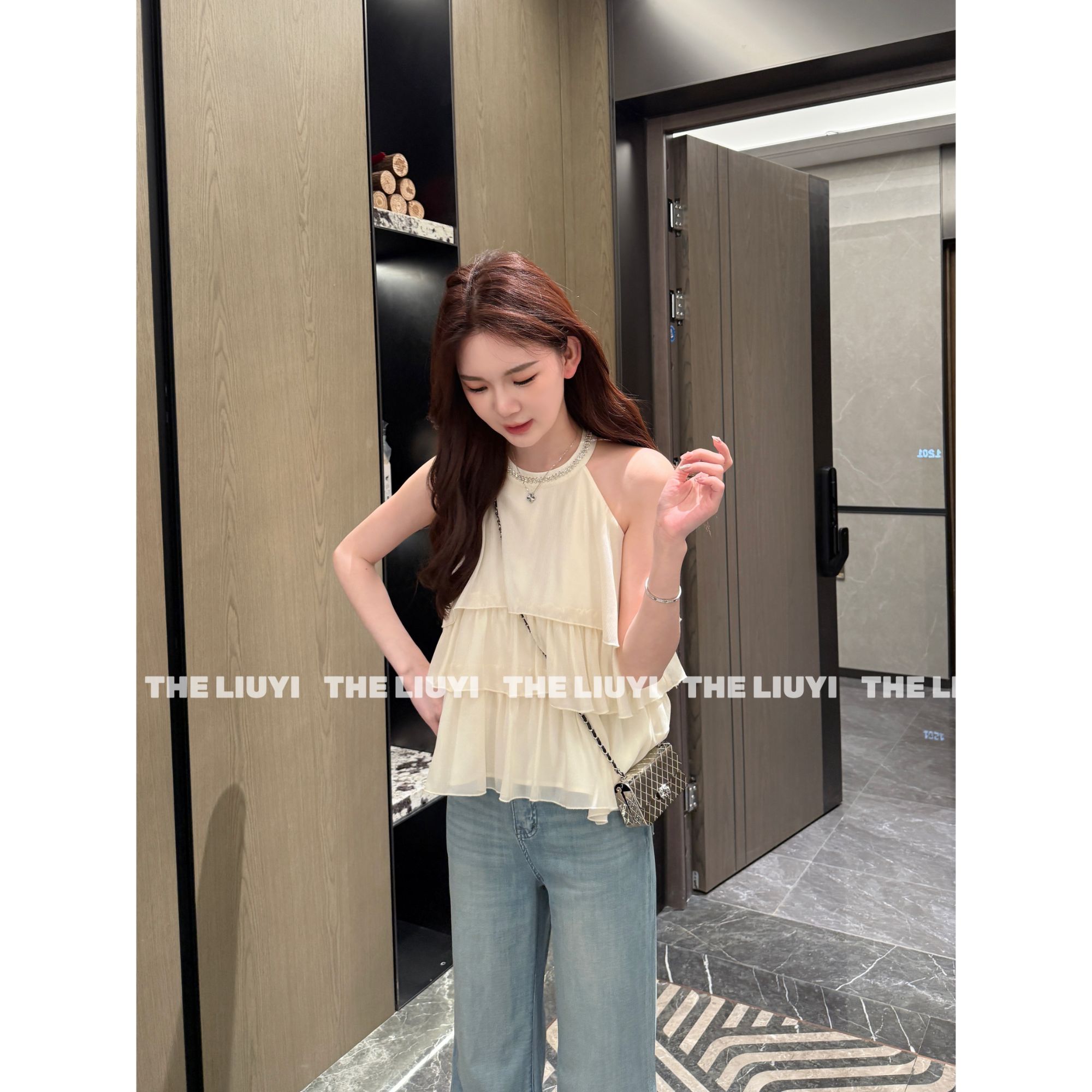 【LIUYI】优雅千金~精致荷叶边无袖挂脖上衣56063