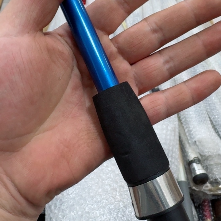 碳素1.8m以下黑**虹鱼竿钓鱼竿88899000