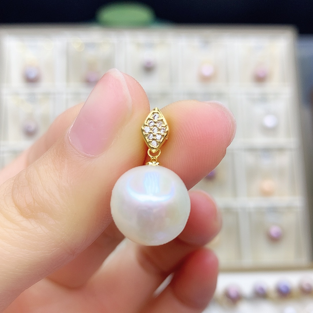 淡水珍珠颈饰合金