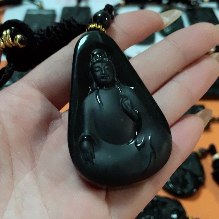 翡翠颈饰未镶嵌酒***冲