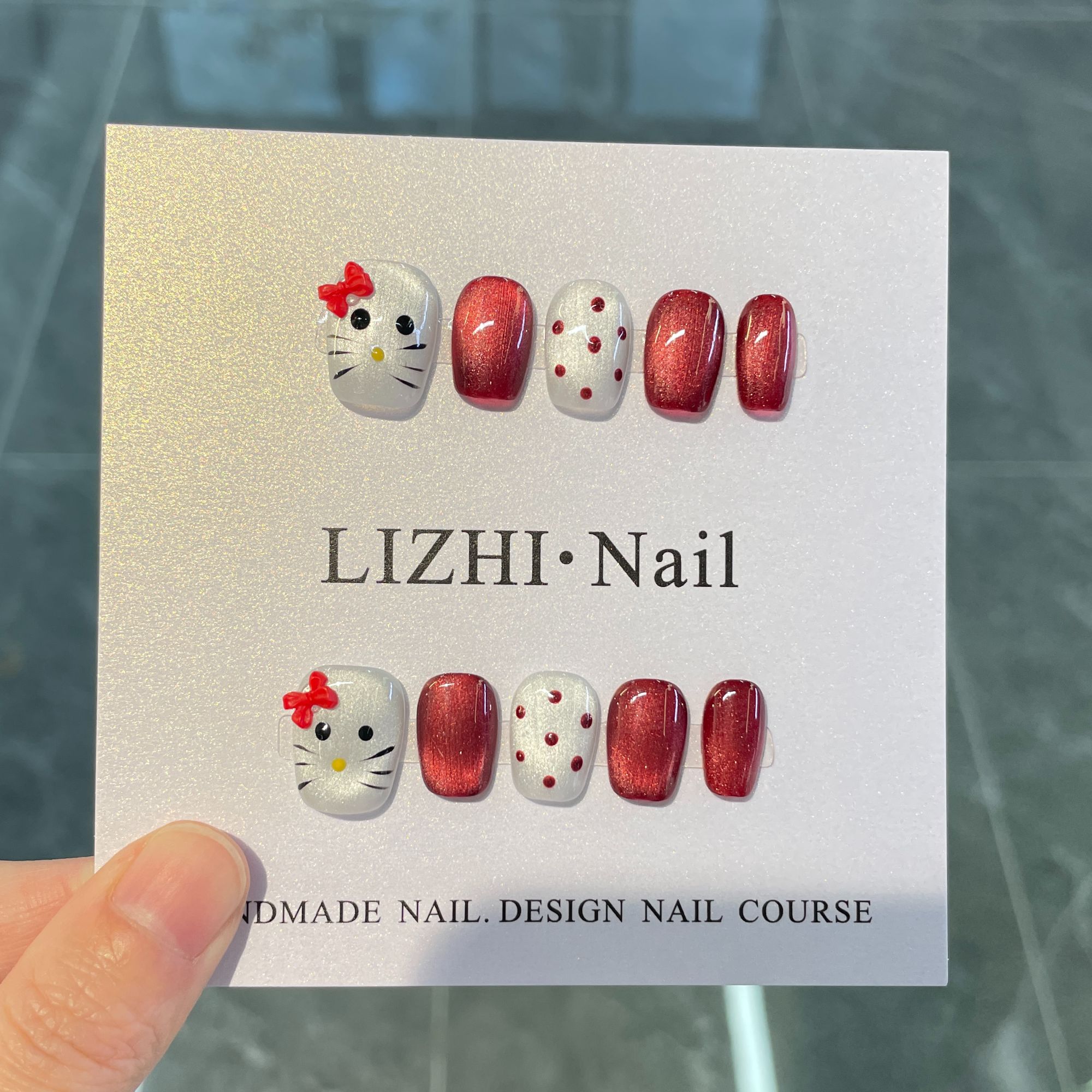 新年款·LIZHI可爱卡通猫眼显白蝴蝶结短甲ins风纯手工光疗甲片