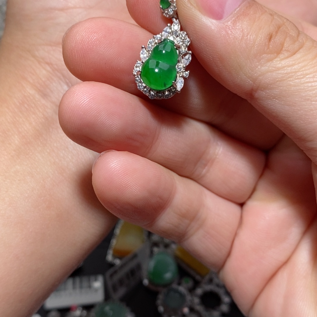 翡翠颈饰银S925镶嵌bj io o