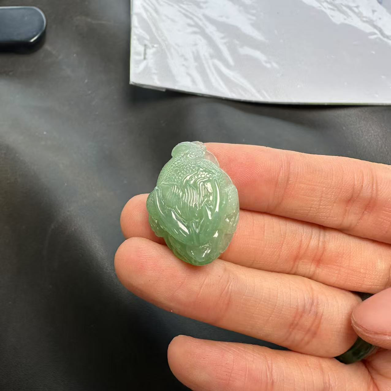 幻巧玉雕 天然a货翡翠 定制雕刻