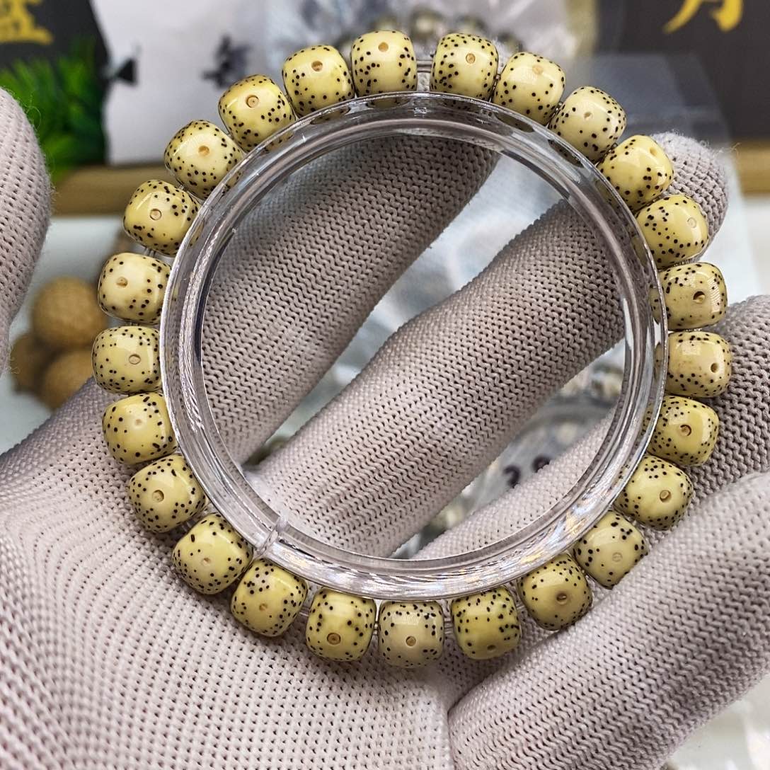 福利9x8正月留白石玉料