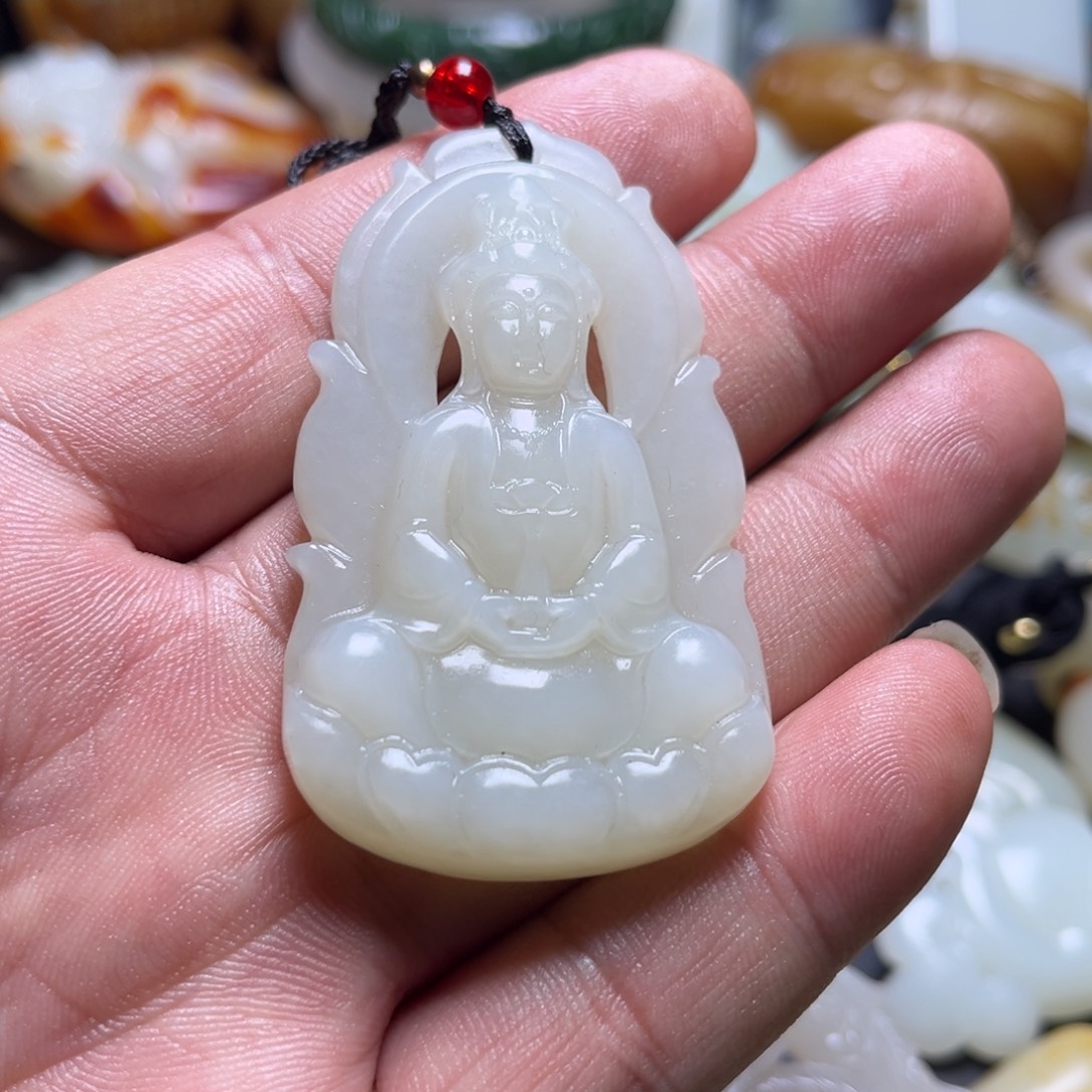 孤***狼和田玉未镶嵌挂件