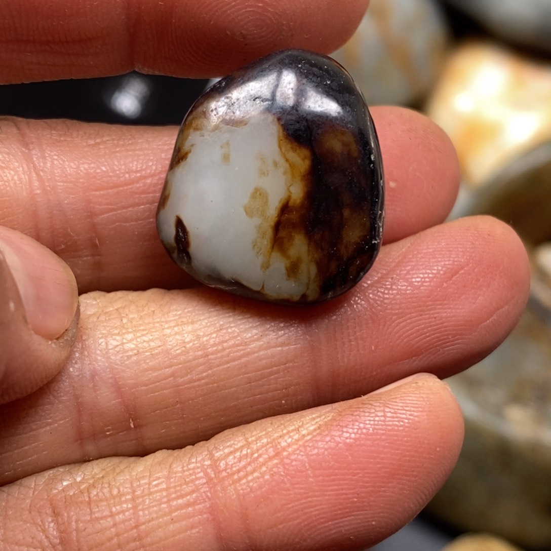 和田玉（糖玉）挂件未镶嵌