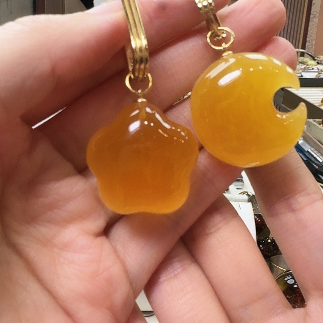 琥珀未镶嵌颈饰耳坠
