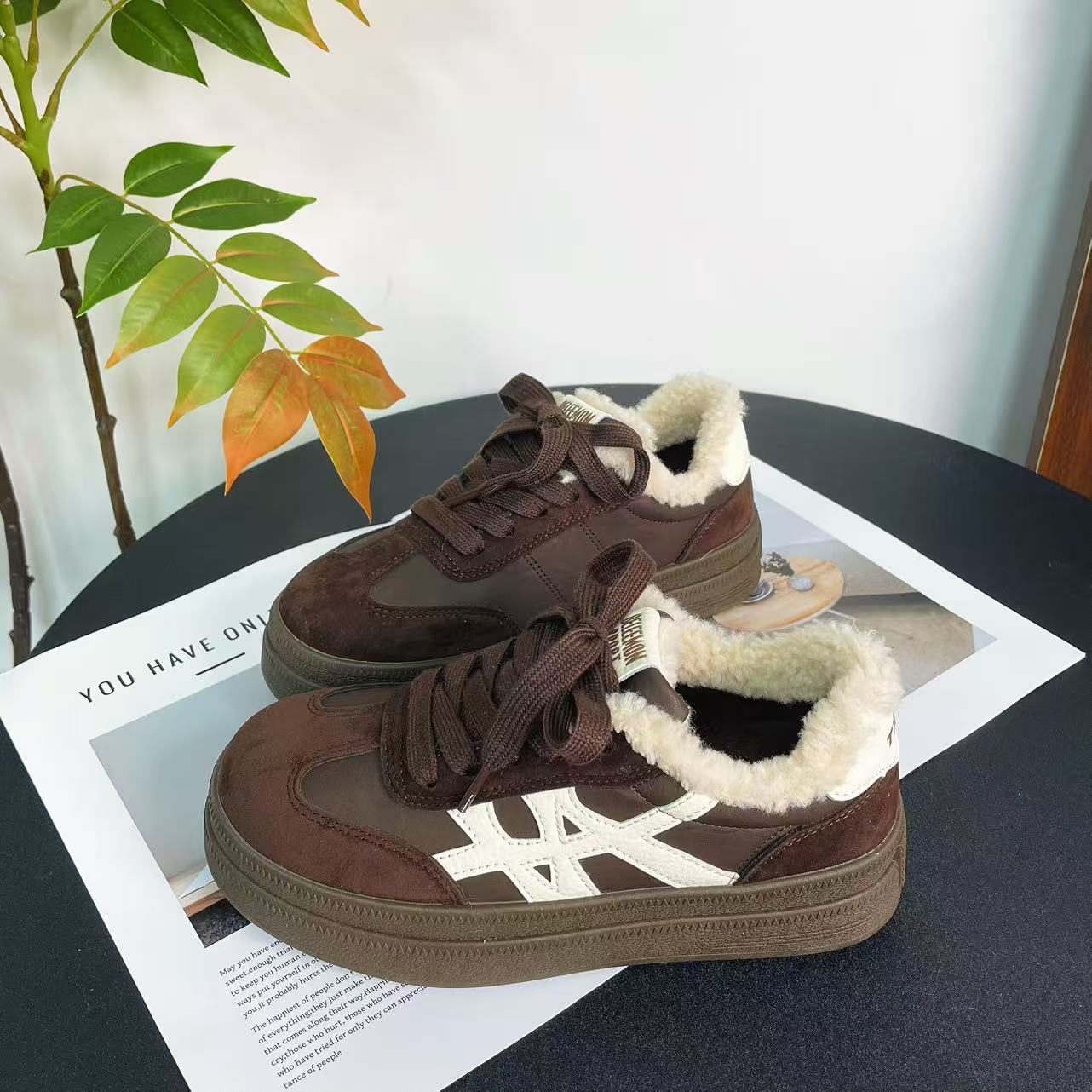 551 棕色复古德训鞋女冬季加绒棉鞋2025新款流行百搭时尚休闲板鞋