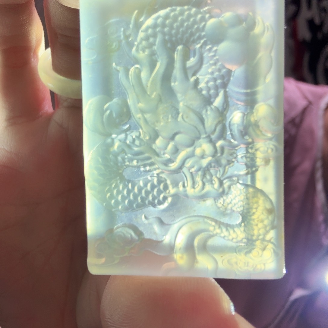 蛇纹石玉龙牌未镶嵌