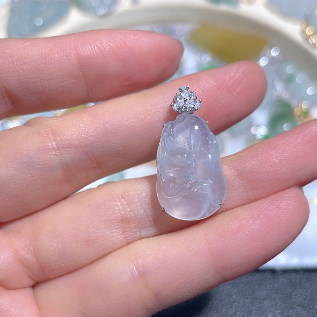 翡翠颈饰18K金镶嵌翡翠