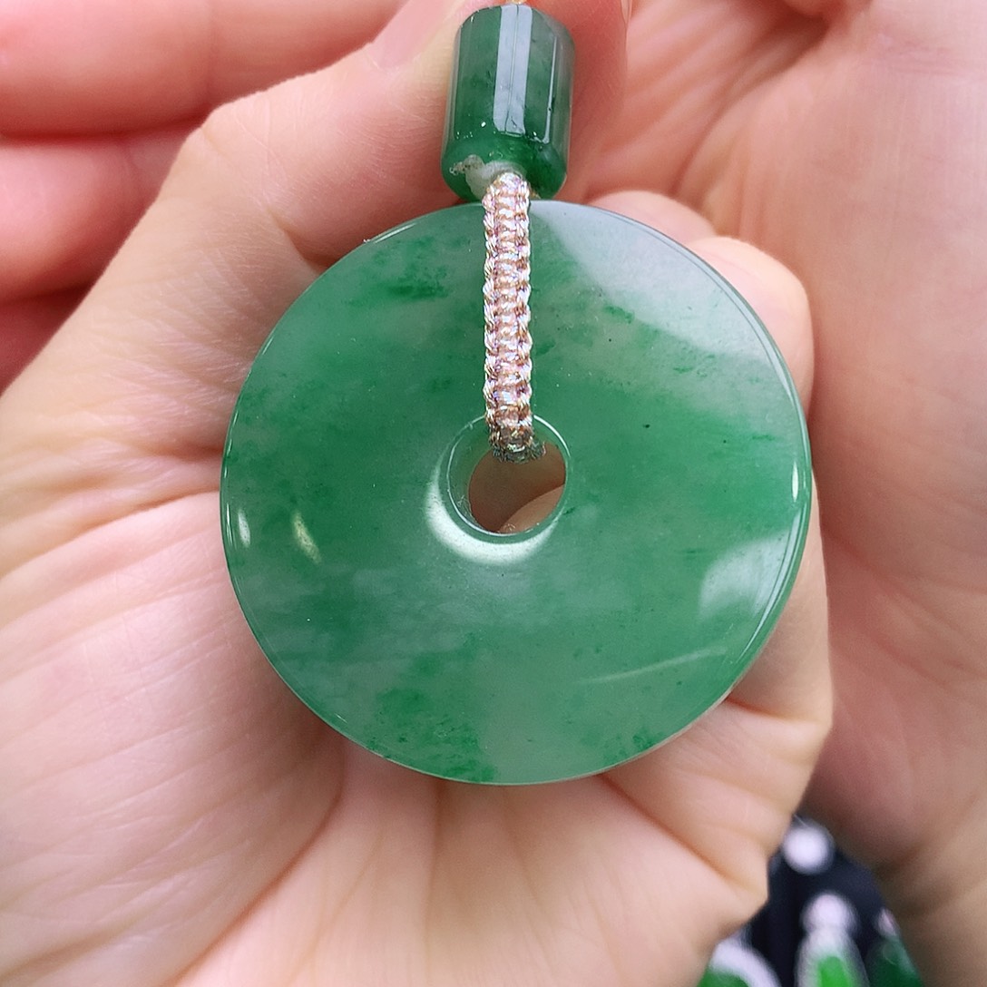 石英质玉吊坠未镶嵌
