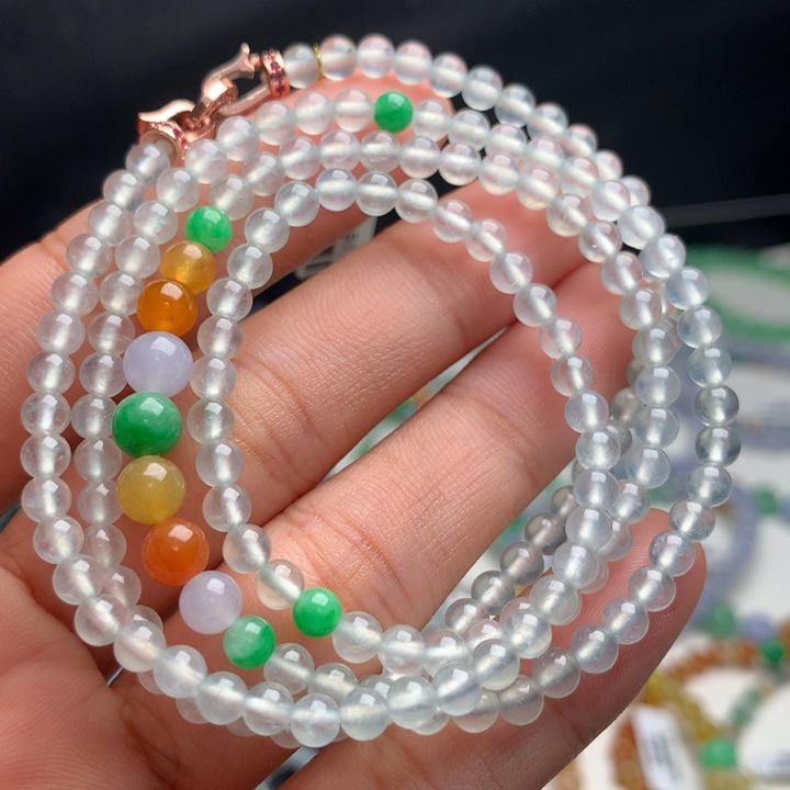 翡翠手镯未镶嵌卡