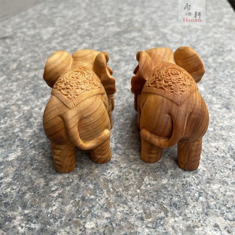 崖柏木雕财富大象摆件雕刻工艺品实木小象家居电视柜装饰品手把玩