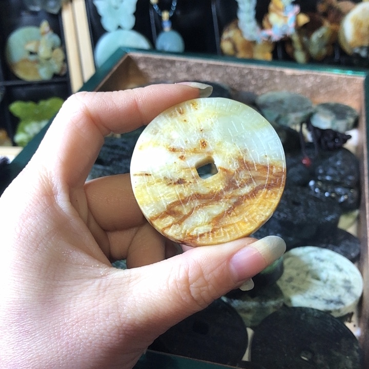 岫玉未镶嵌岫玉挂件