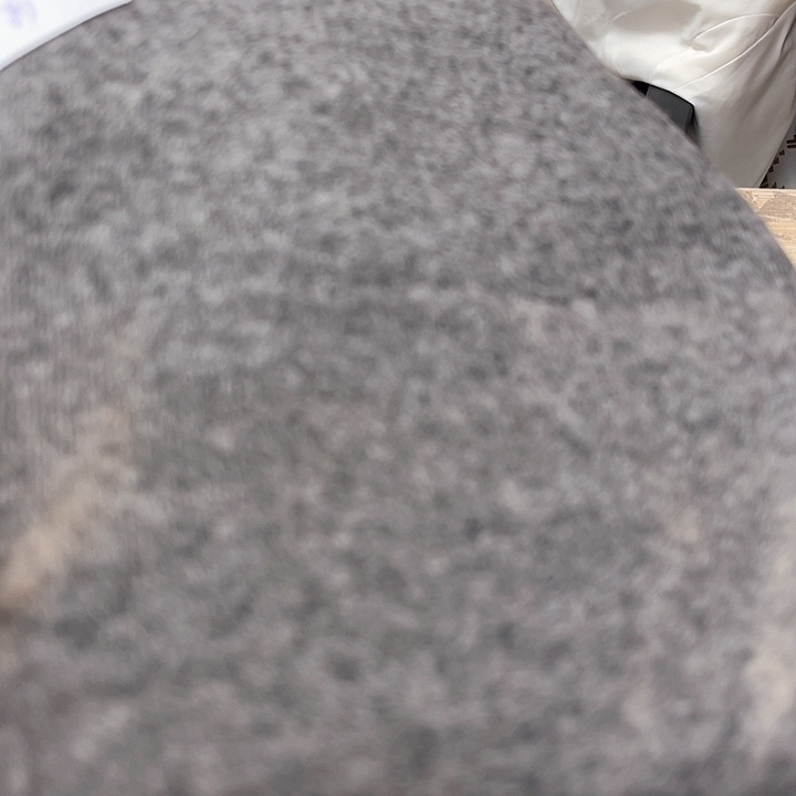 灰色绒做打底一米一份不连裁