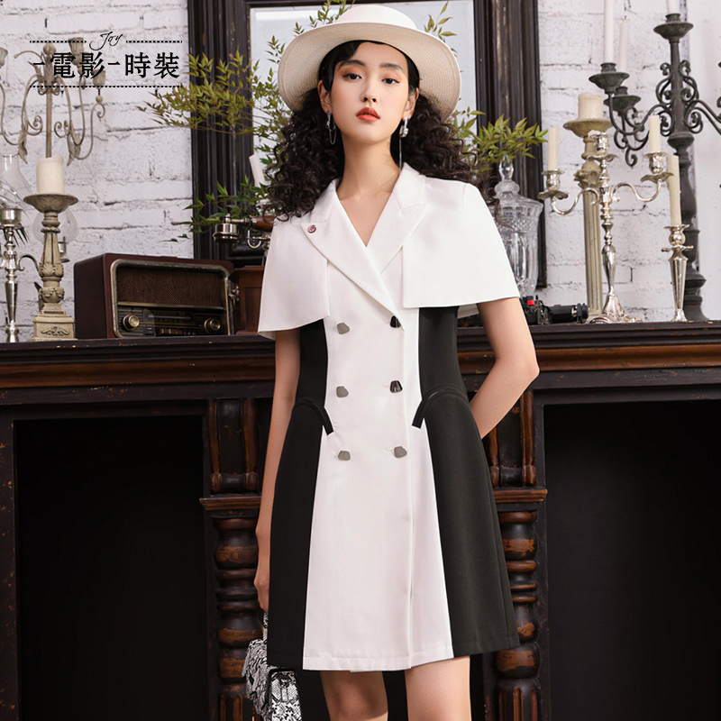 【林一专属】一电影一时装黑白撞色斗篷神范连衣裙FCNL123561