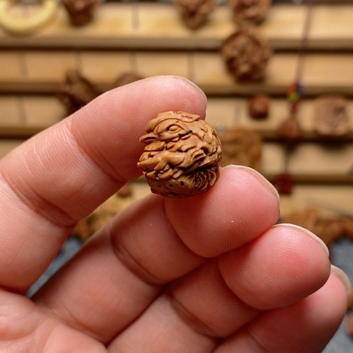 桃核雕刻生肖鸡单颗