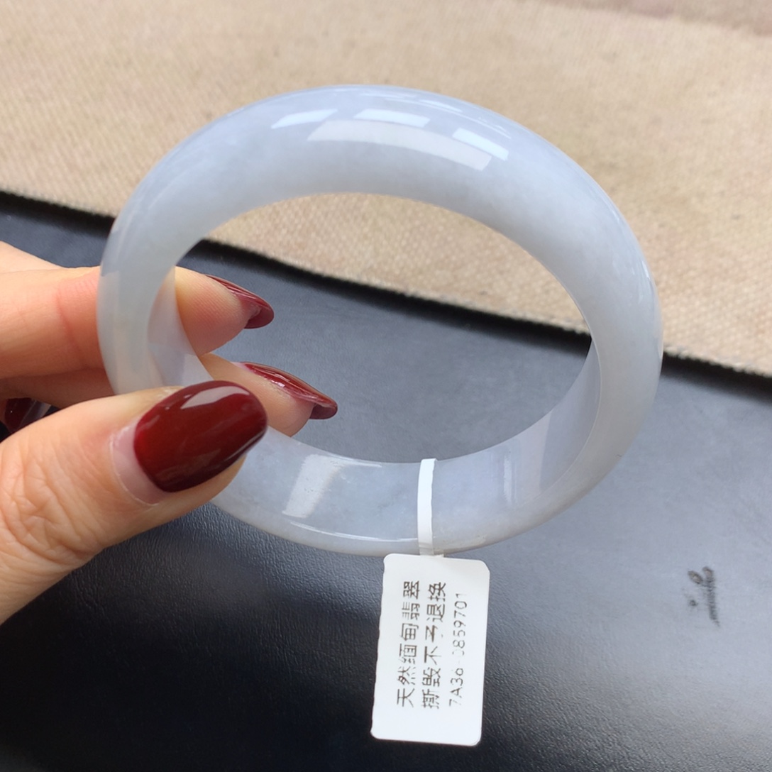 云***轻翡翠未镶嵌手镯轮胎