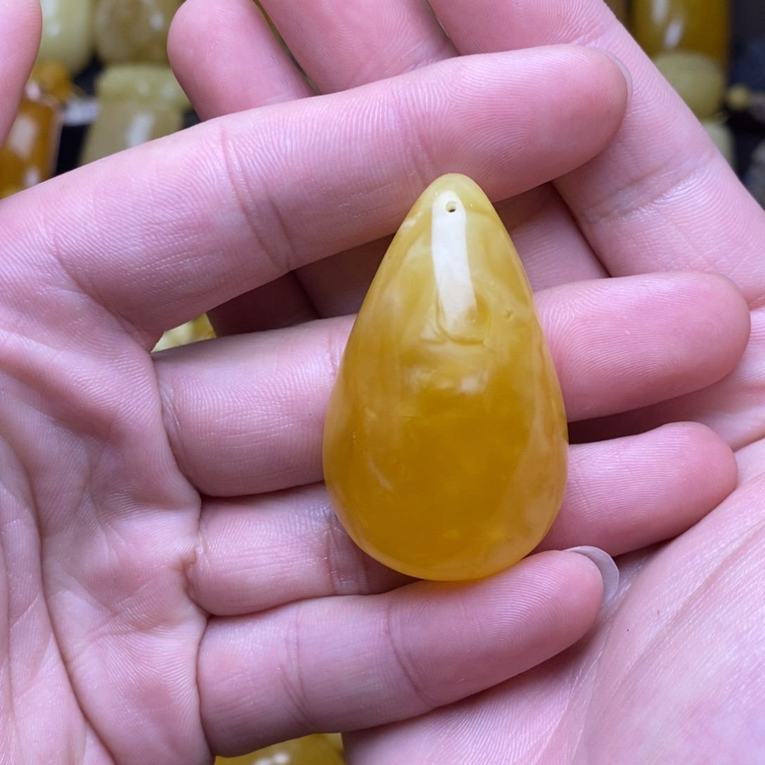 琥珀未镶嵌裸石蜜蜡