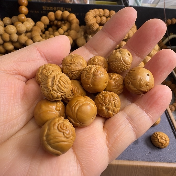 熂***o猴头核桃吊坠猴头雕刻恶僧手串18颗