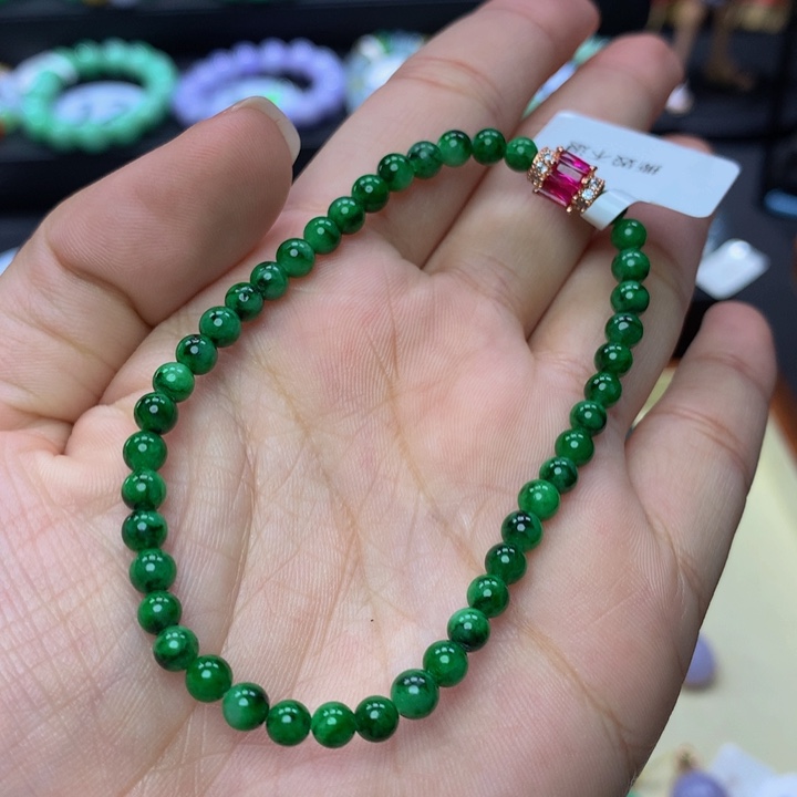 翡翠手链未镶嵌翡翠