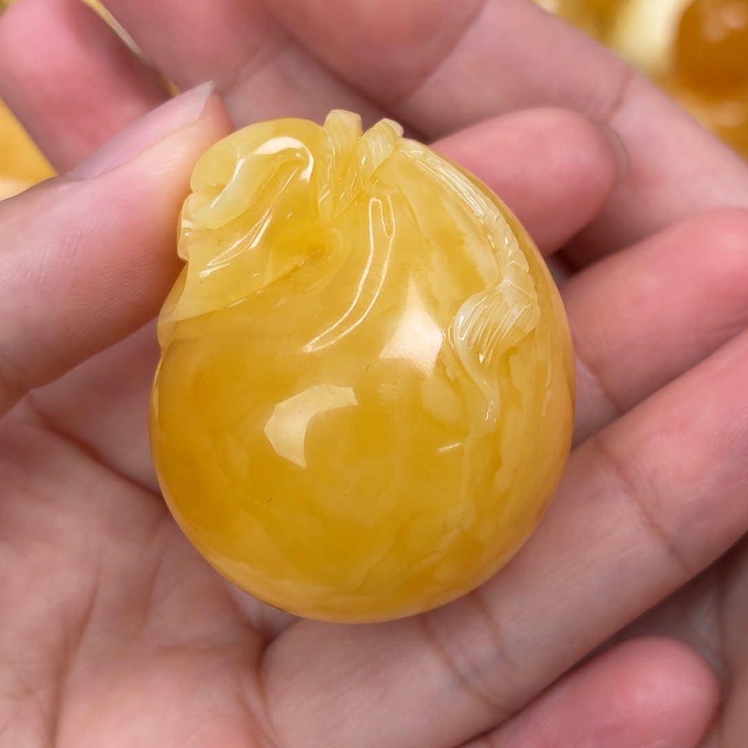 蜜蜡未镶嵌吊坠(不含链)钱袋