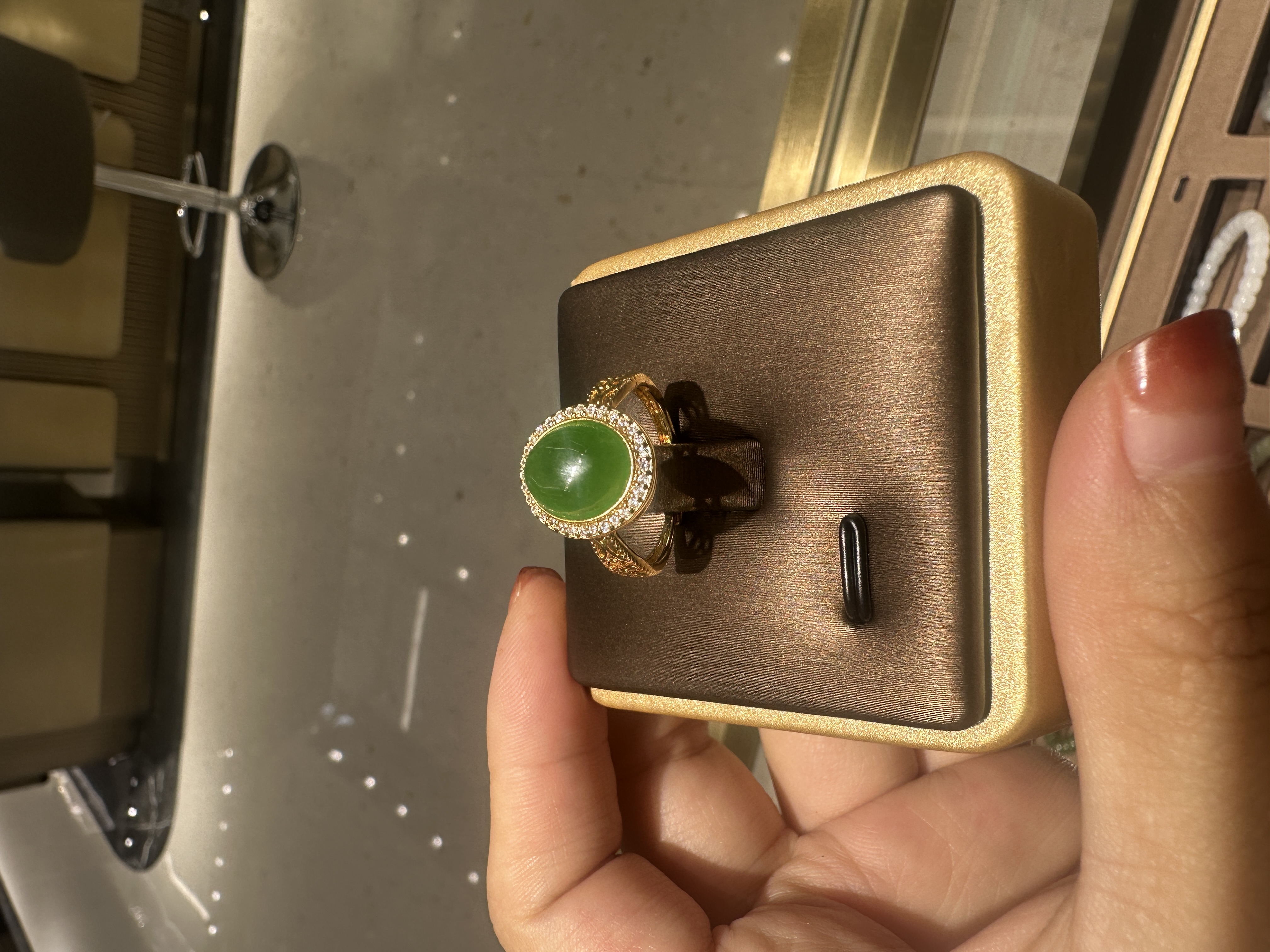 和田玉碧玉戒指 老俄料 玉质细腻色彩饱满 活口戒圈可调节