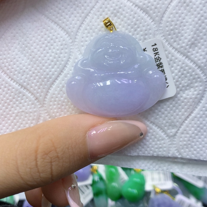 颈饰18K金镶嵌翡翠