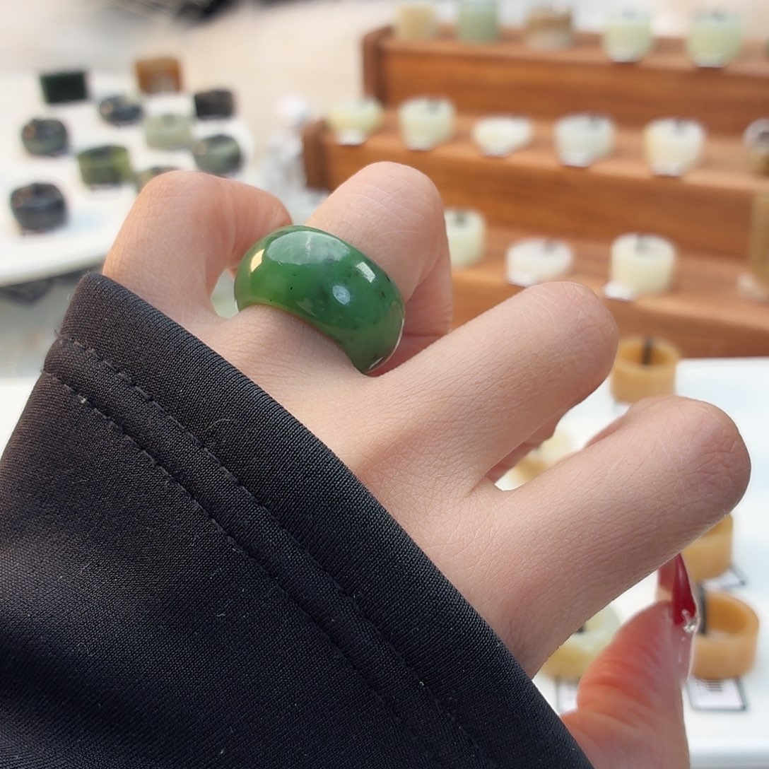 和田玉未镶嵌戒指i102碧玉墩墩16.8mm