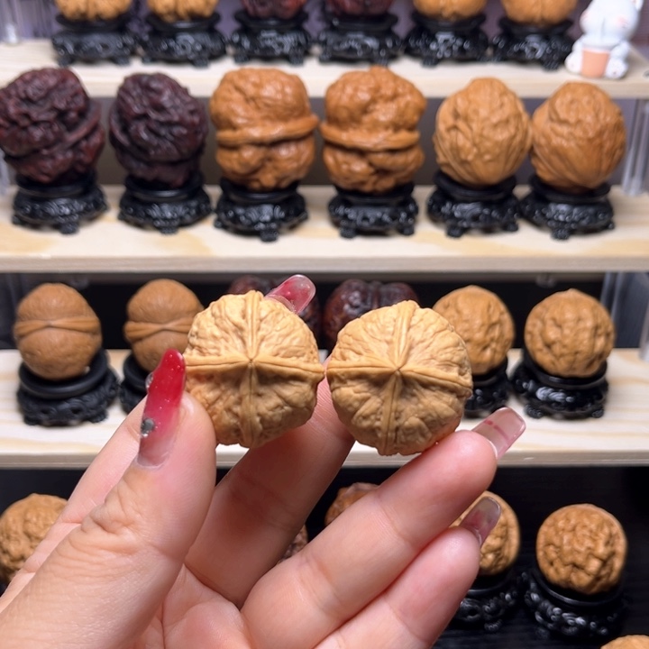 文玩核桃吊坠3w小四棱32尺