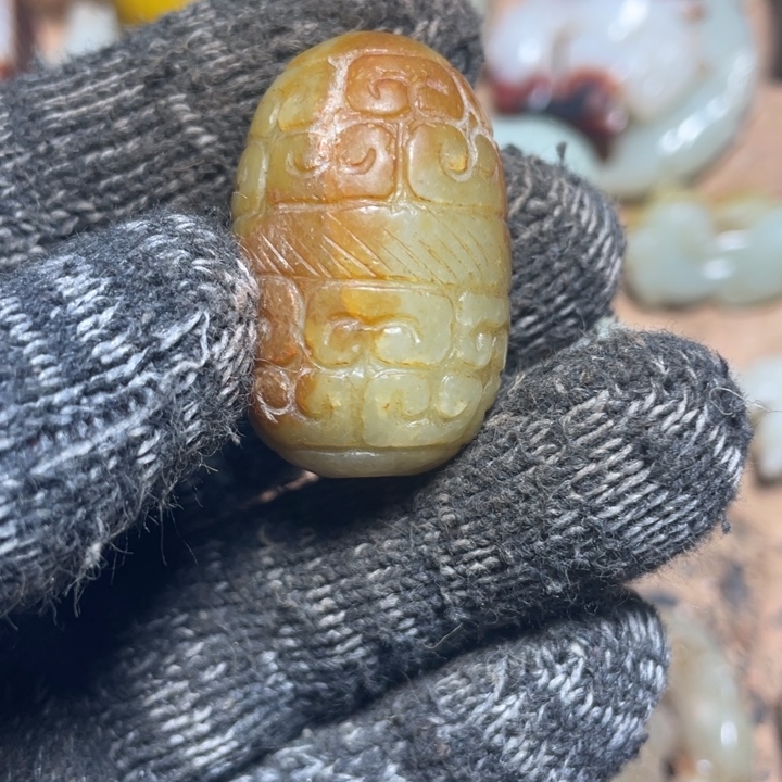 和田玉（糖玉）未镶嵌颈饰