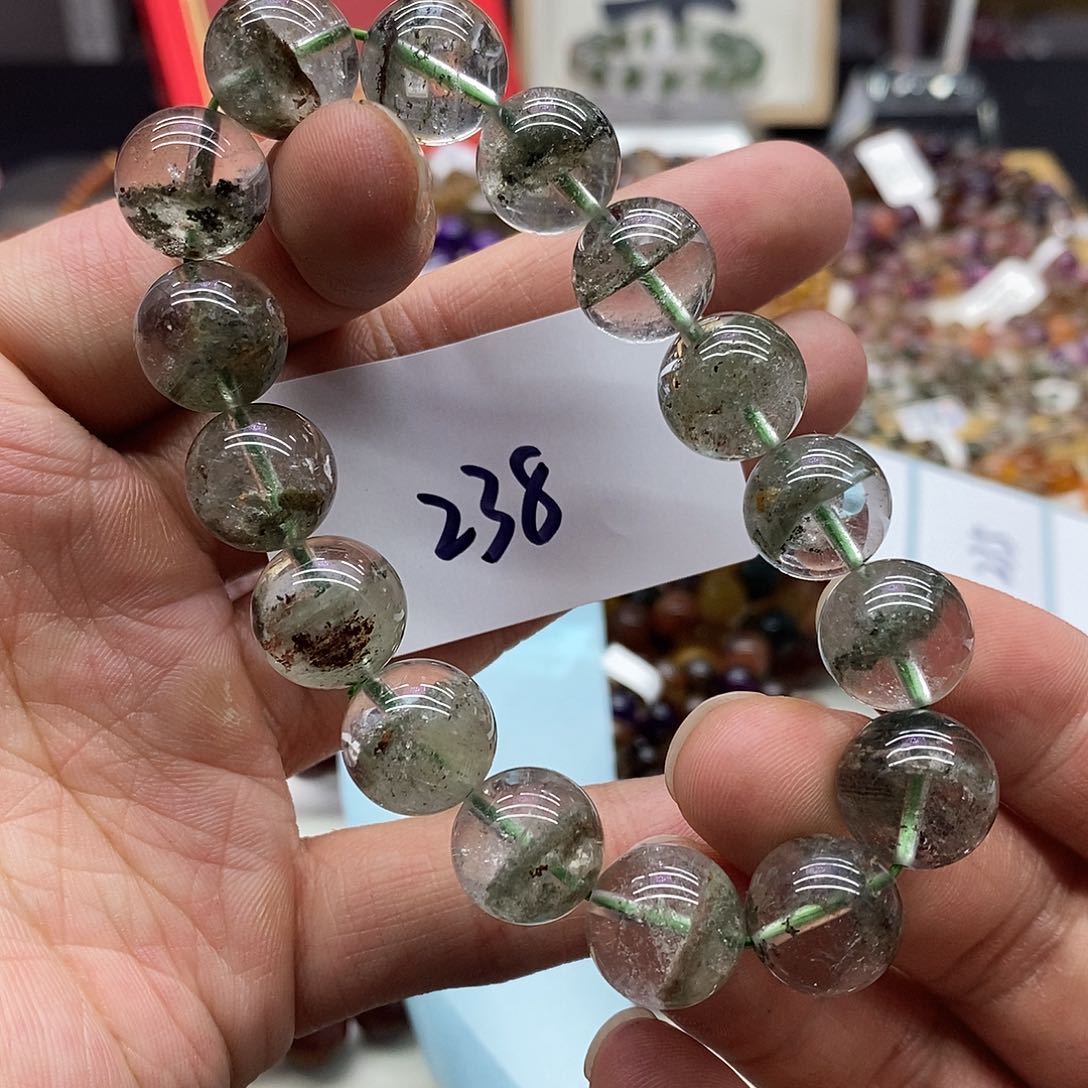 水晶手串未镶嵌天然