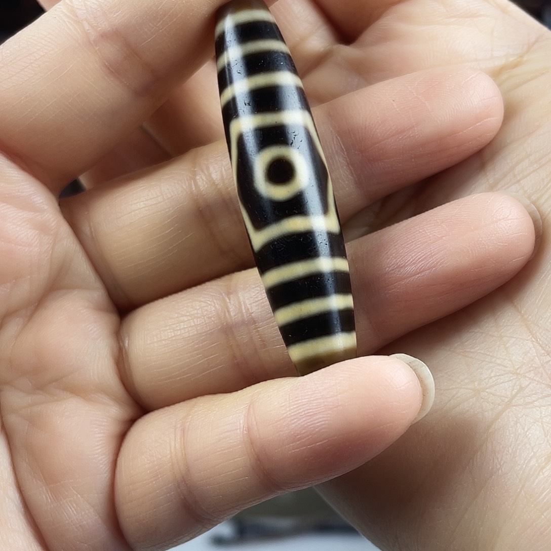 芋***饺玛瑙/玉髓合金颈饰张魁