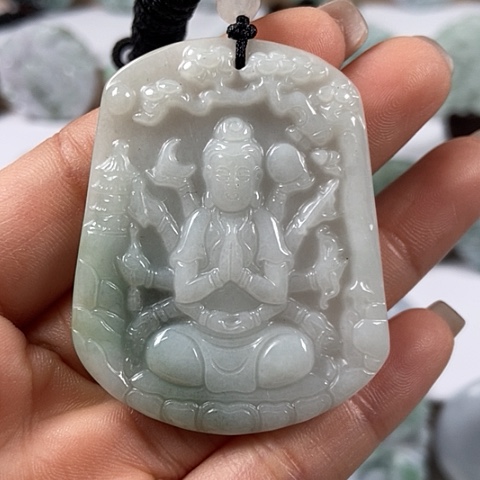 翡翠颈饰未镶嵌千手观音福利