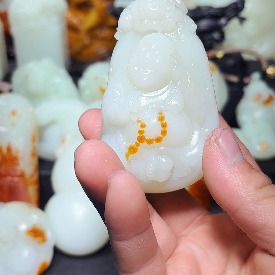 和田玉把件未镶嵌青*