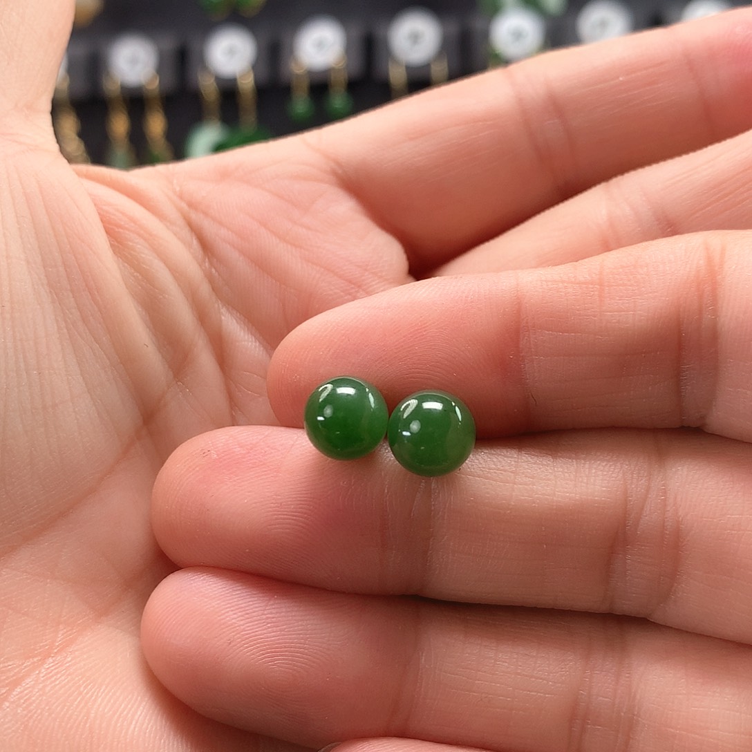 和田玉耳饰18K金镶嵌