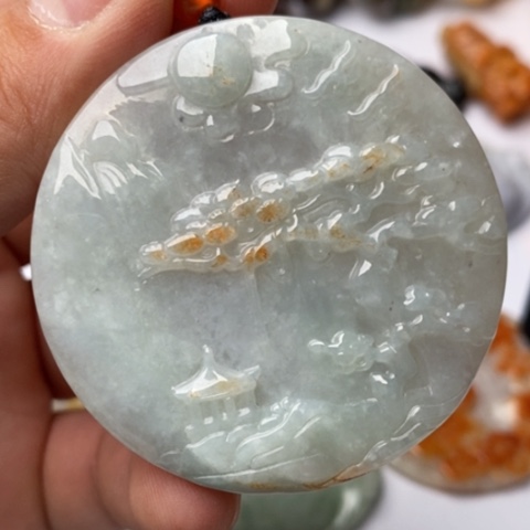 翡翠颈饰未镶嵌翡翠