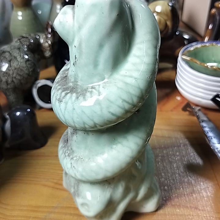 盘瓷片陶瓷杯盘壶碗都有