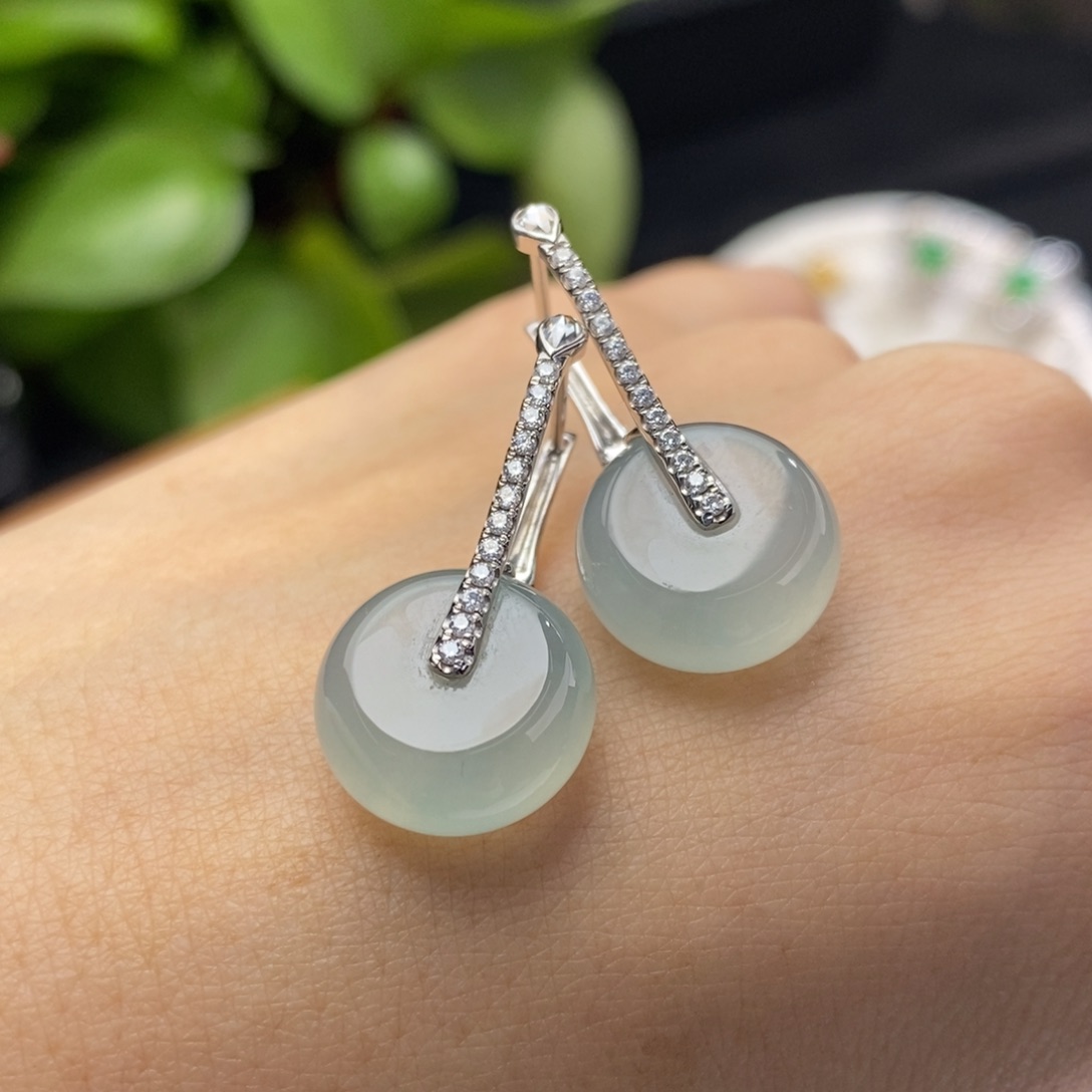 翡翠耳饰18K金镶嵌耳坠